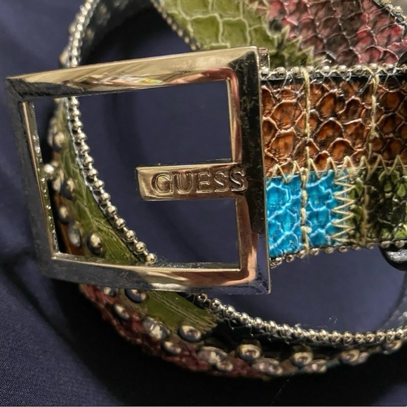 NWOT Guess ‘Calico Patchwork’ Rhinestone Studded Snakeskin Belt Small - Picture 4 of 16